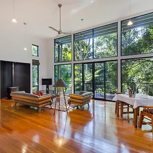 ***** Bed & Breakfast Pethers Rainforest Retreat Australia