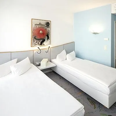 Отель Park Plaza Берлин 4*,